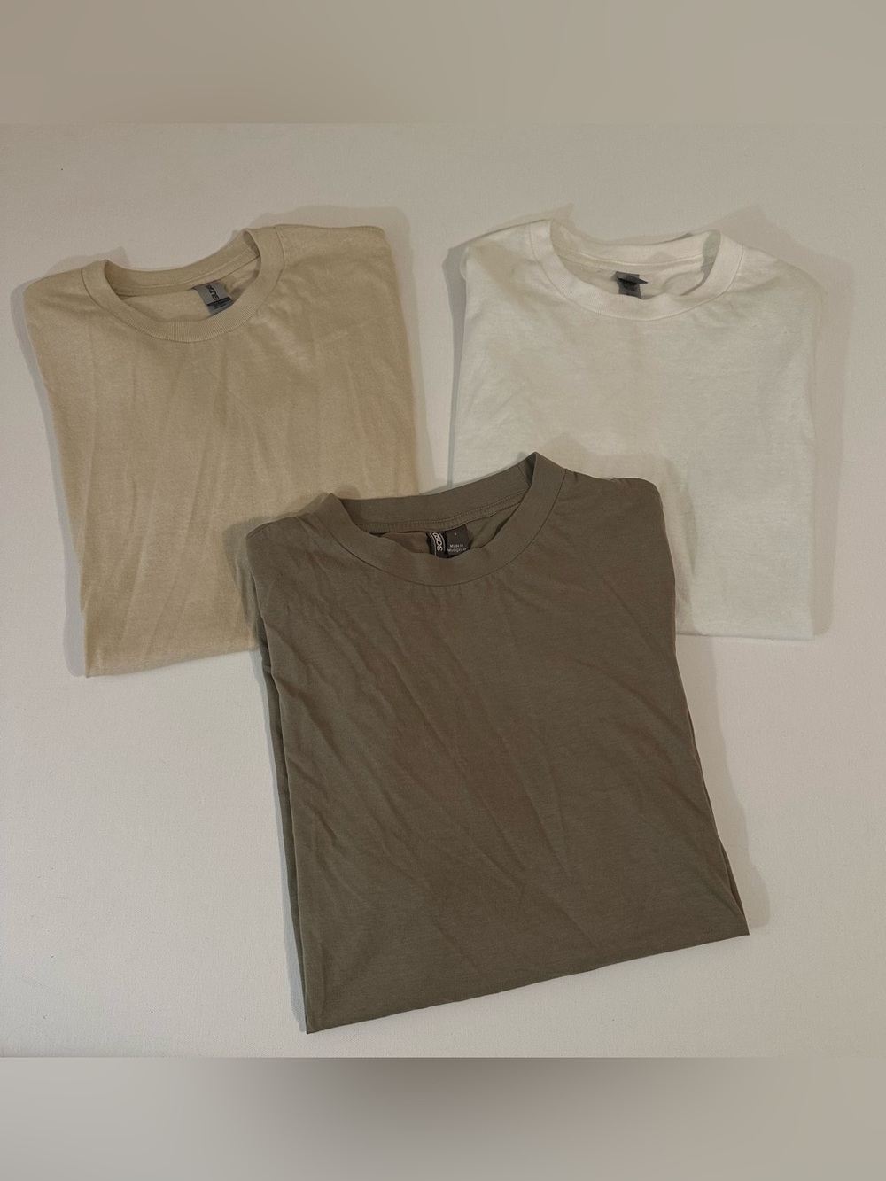 3 MENS SHIRTS - BASICS - ASOS / GILDAN